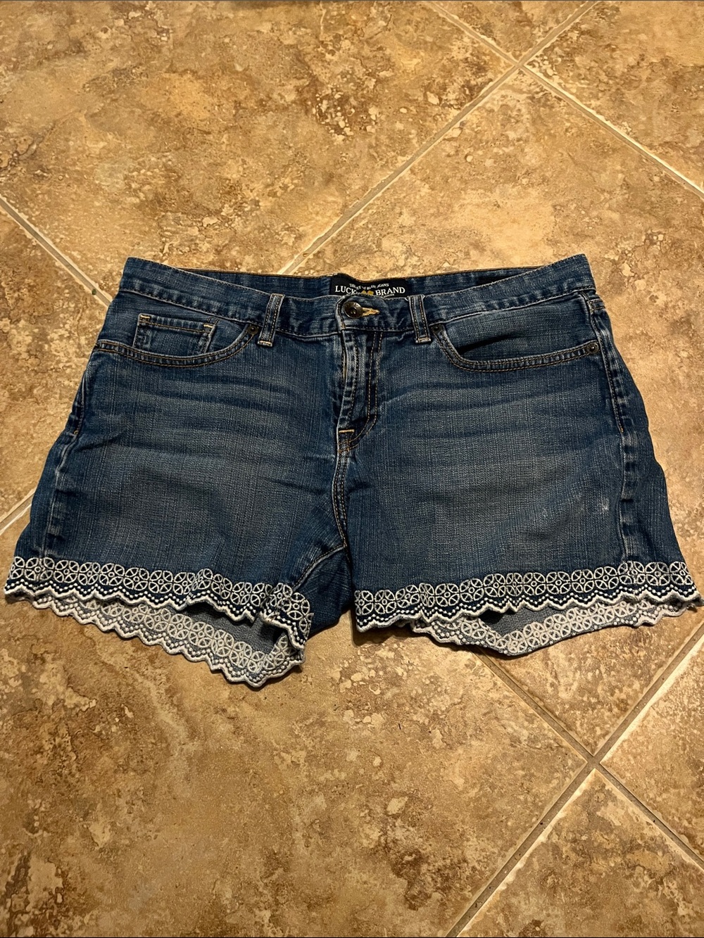 Lucky Brand Denim Shorts with Lace Trim size 6 waist 28